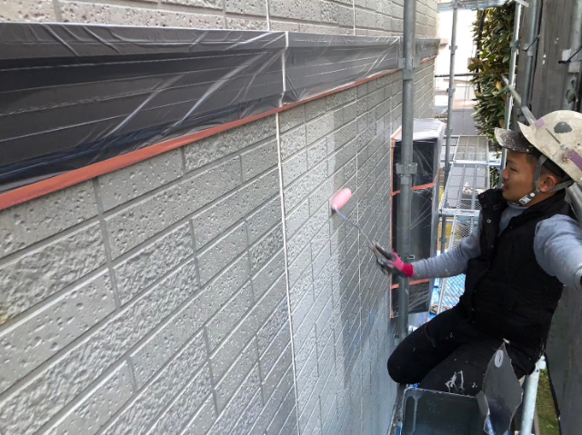 アパート外壁塗装下塗り